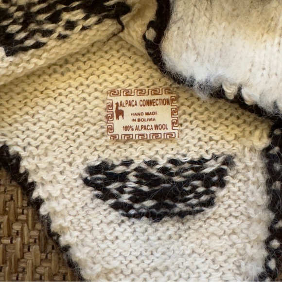 Handmade Andean Chullo Alpaca Wool - Picture 8 of 8
